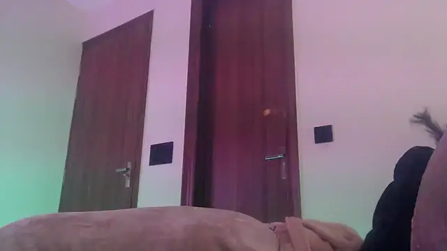 chhui mui online show from 06/03/26, 11:55