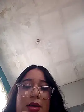 Leslydeleon23 online show from 09/17/25, 10:23