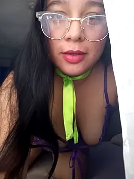 Leslydeleon23 online show from 10/30/25, 10:28