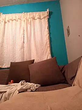 Leslydeleon23 online show from 10/16/25, 12:52