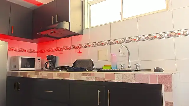 Emma-evans online show from 01/10/26, 01:17