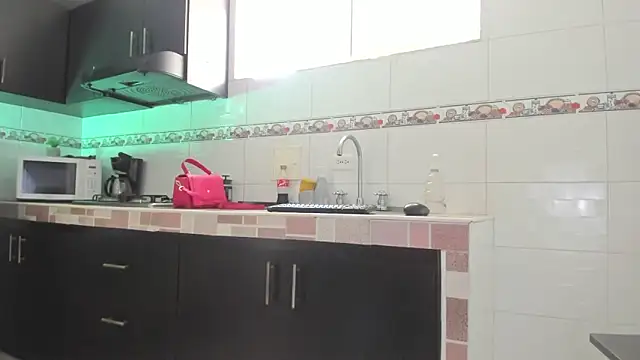 Emma-evans online show from 03/26/26, 07:56