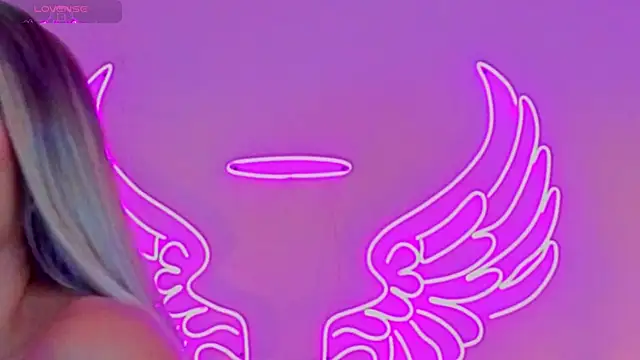 Snapshot of _scarletmoore chatting on 10/24/25, 09:41 scarletmoore online show from 10/24/25, 09:41