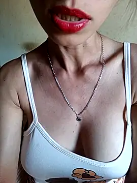 Snapshot of Nandasant09 chatting on 02/23/25, 04:24 Nandasant09 online show from 02/23/25, 04:24