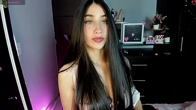 Emilytafur online show from 08/09/26, 12:40