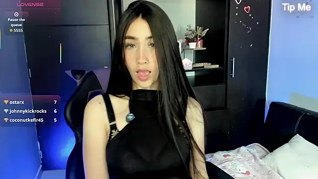 Emilytafur online show from 05/30/26, 08:36