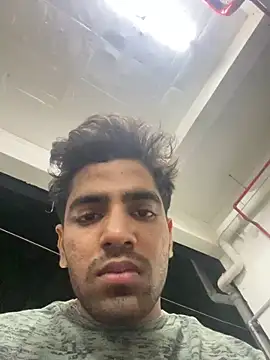 Snapshot of arush_2305 chatting on 02/24/25, 05:42 arush 2305 online show from 02/24/25, 05:42