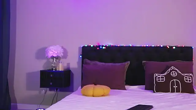 Denise Garciia online show from 04/03/26, 12:44