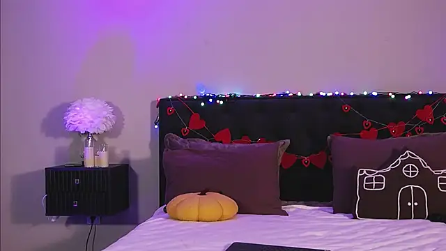 Denise Garciia online show from 02/18/26, 01:18