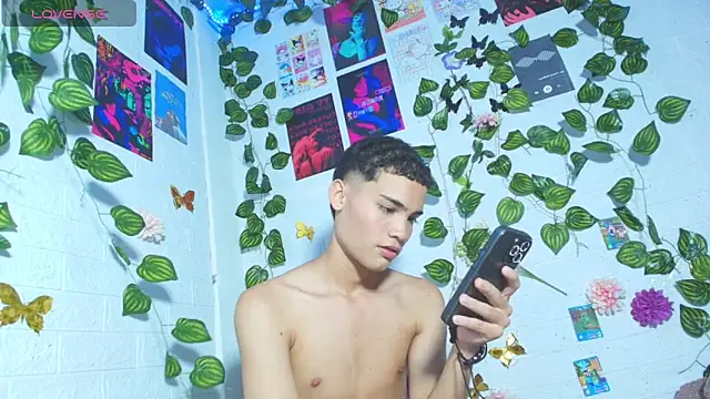 stevan1855 online show from 04/15/26, 05:17