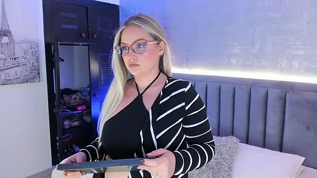 GaiaBaker online show from 11/28/25, 01:55