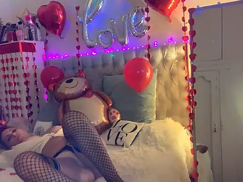 lolavalecuatro online show from 02/16/25, 02:31