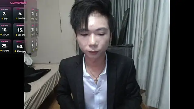 wujiaxing22 online show from 12/16/25, 07:18