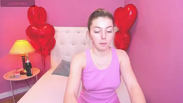 MollyMeltorr online show from 02/11/25, 04:11