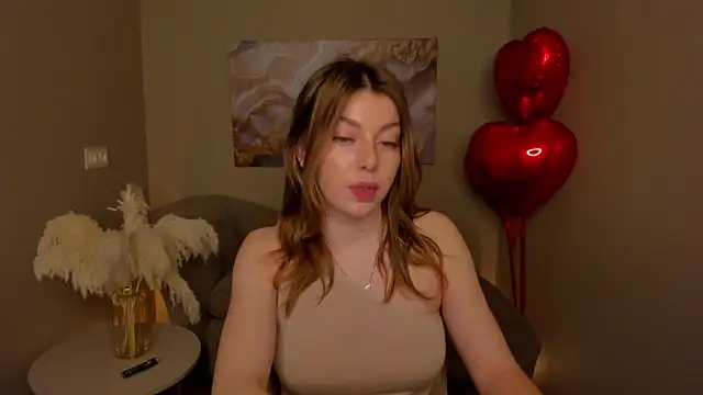 Snapshot of MollyMeltorr chatting on 02/05/26, 07:15 MollyMeltorr online show from 02/05/26, 07:15