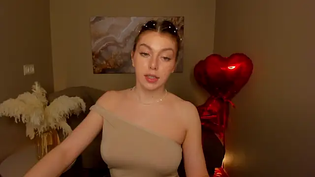 Snapshot of MollyMeltorr chatting on 02/11/26, 03:01 MollyMeltorr online show from 02/11/26, 03:01