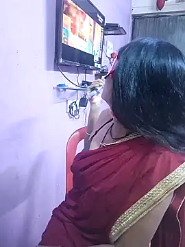 Snapshot of Nandinip2706 chatting on 02/16/25, 10:54 Nandinip2706 online show from 02/16/25, 10:54