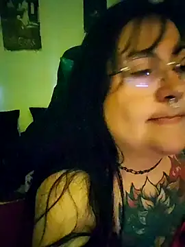 l1la Rav3n online show from 11/08/25, 02:48