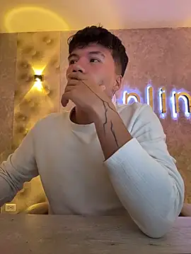 Logan smith1 online show from 11/21/25, 08:02