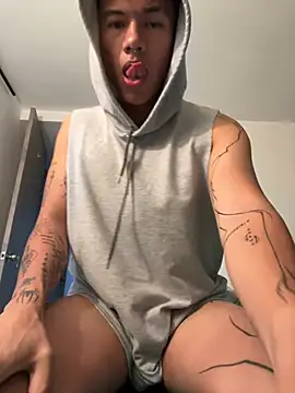 Logan smith1 online show from 02/06/25, 09:49