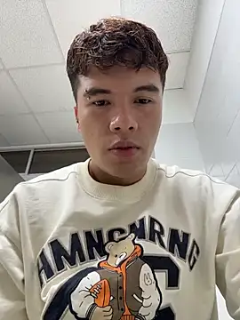 Logan smith1 online show from 03/18/26, 04:52