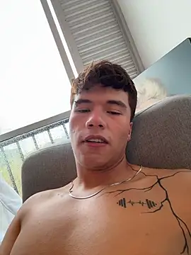 Logan smith1 online show from 01/10/26, 08:48