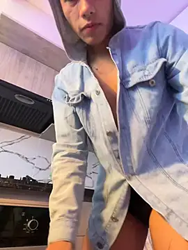 Logan smith1 online show from 02/17/25, 10:27