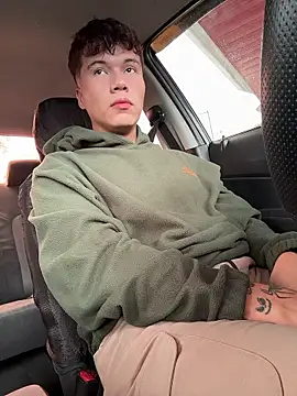 Logan smith1 online show from 01/15/26, 04:32