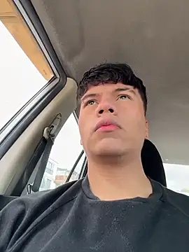 Logan smith1 online show from 10/28/25, 06:29