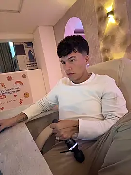 Logan smith1 online show from 11/07/25, 08:08