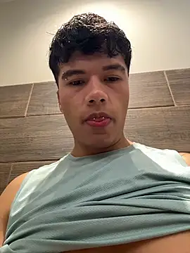 Logan smith1 online show from 11/25/25, 05:57