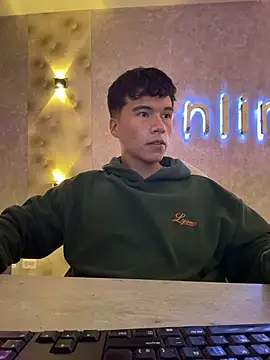 Logan smith1 online show from 12/20/25, 05:10