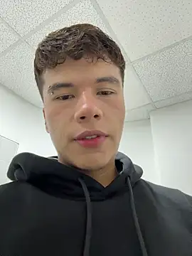 Logan smith1 online show from 03/25/26, 03:11