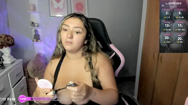 Melannyy  online show from 04/23/26, 01:34
