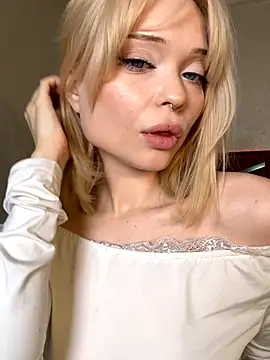 dollfromvenus online show from 10/26/25, 09:15