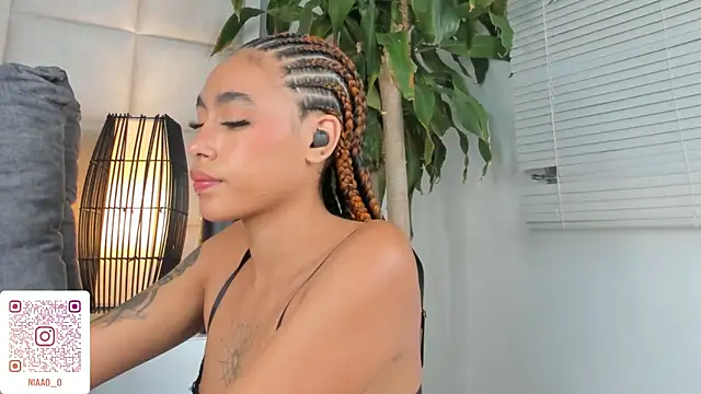 Nia Bunny online show from 03/07/25, 04:55