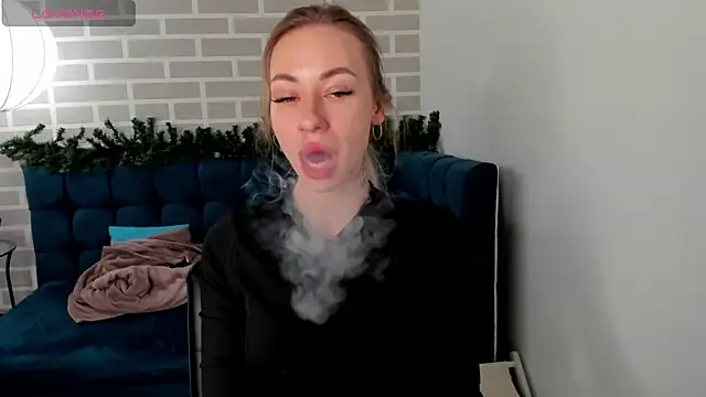 Diana Garrett online show from 12/19/25, 01:31