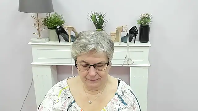 IrisDream online show from 02/09/26, 07:06