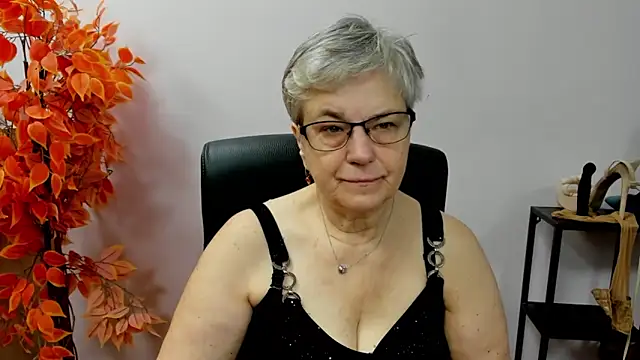 IrisDream online show from 10/16/25, 06:21