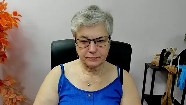 IrisDream online show from 10/13/25, 06:26