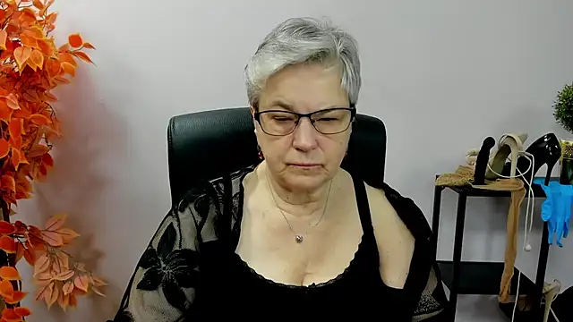 IrisDream online show from 10/27/25, 07:20