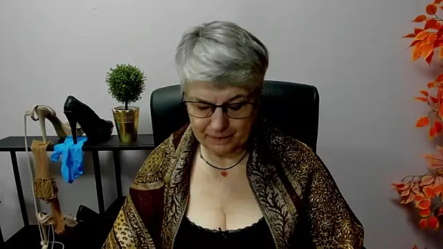 IrisDream online show from 02/26/25, 07:23