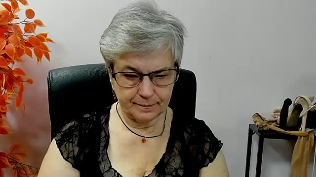 IrisDream online show from 09/29/25, 06:20