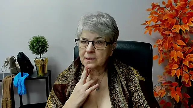 IrisDream online show from 03/13/25, 02:01