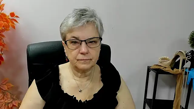 IrisDream online show from 10/10/25, 06:25