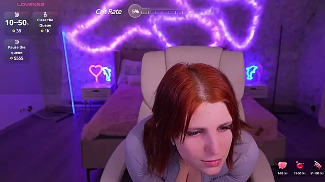 Snapshot of FoxyRayy chatting on 02/27/25, 01:52 FoxyRayy online show from 02/27/25, 01:52