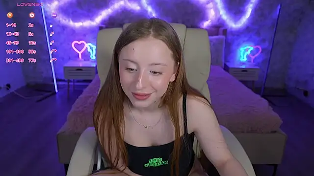 SilverrMoon online show from 03/09/25, 05:39