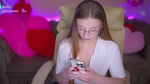 SilverrMoon online show from 02/08/26, 02:15