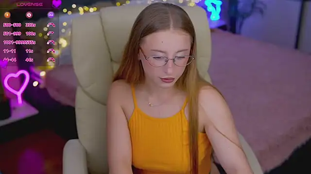 SilverrMoon online show from 11/03/25, 08:23