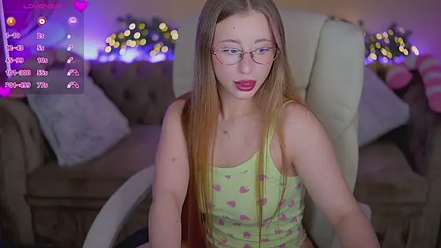 SilverrMoon online show from 12/20/25, 01:47